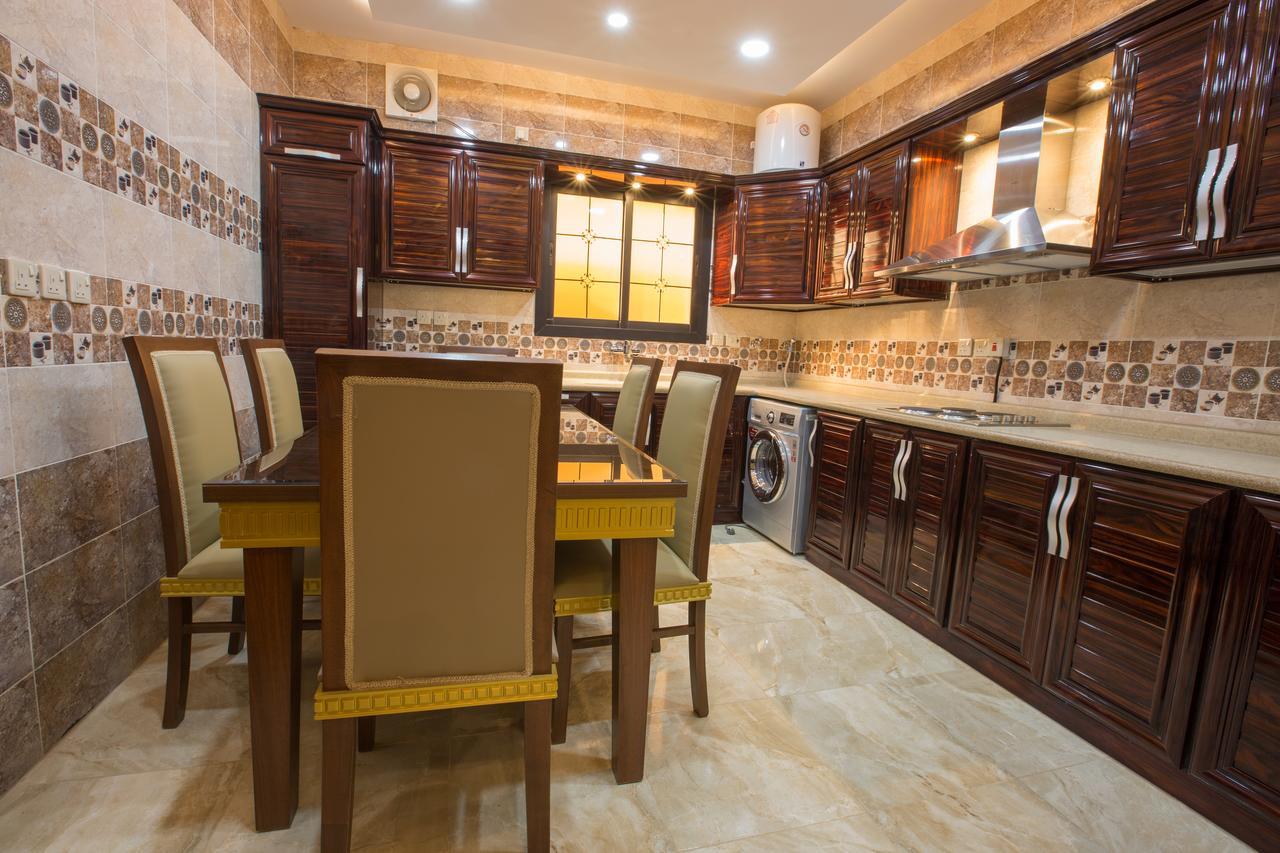Luxury Hotel Apartments Tabuk Extérieur photo