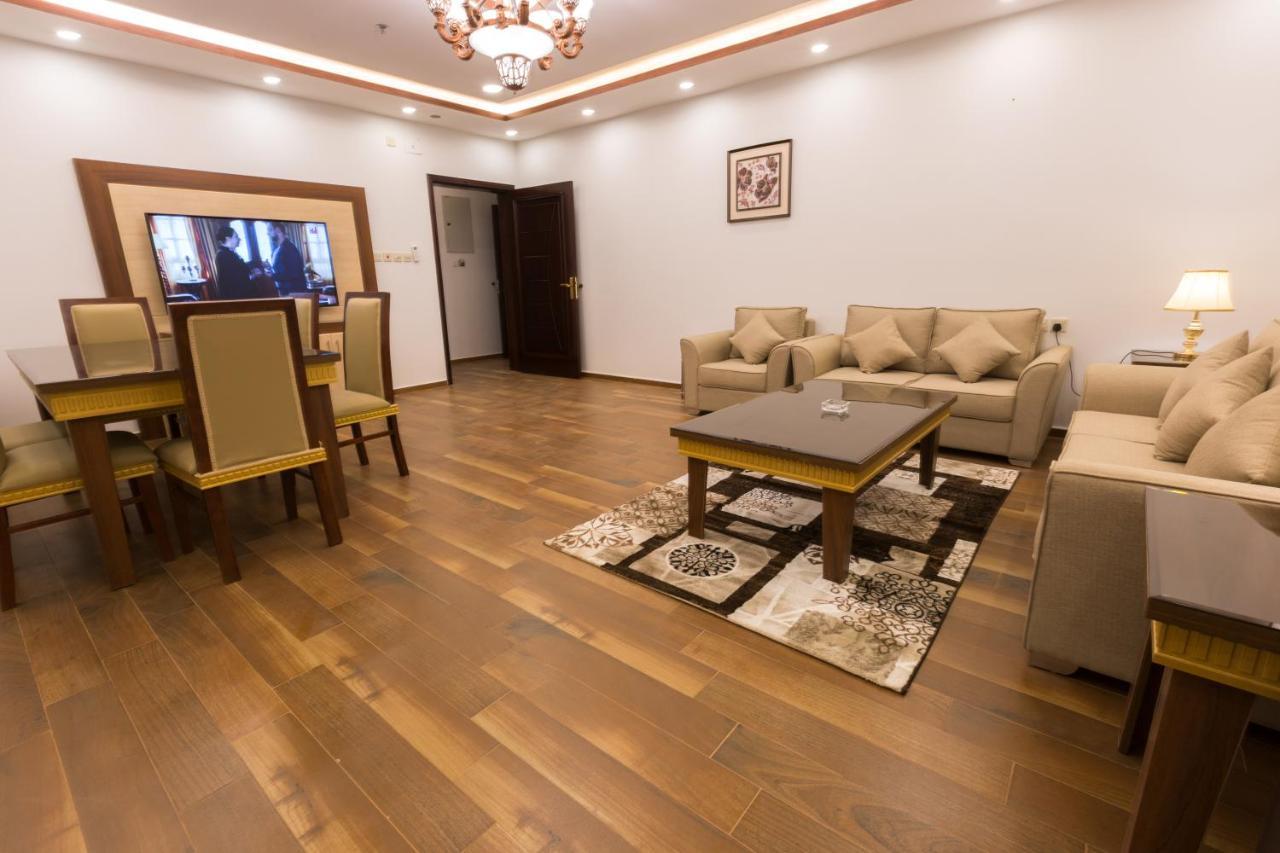 Luxury Hotel Apartments Tabuk Extérieur photo
