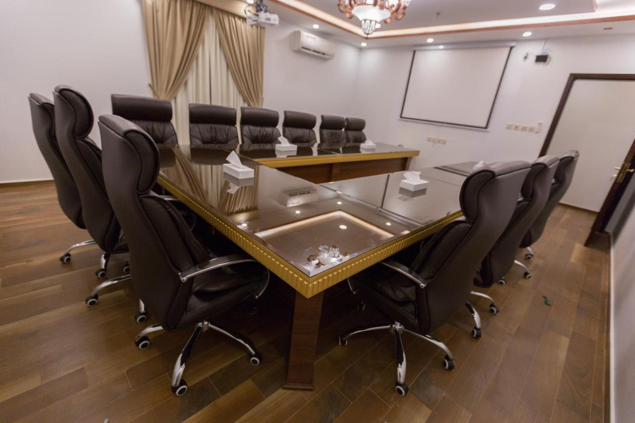 Luxury Hotel Apartments Tabuk Extérieur photo