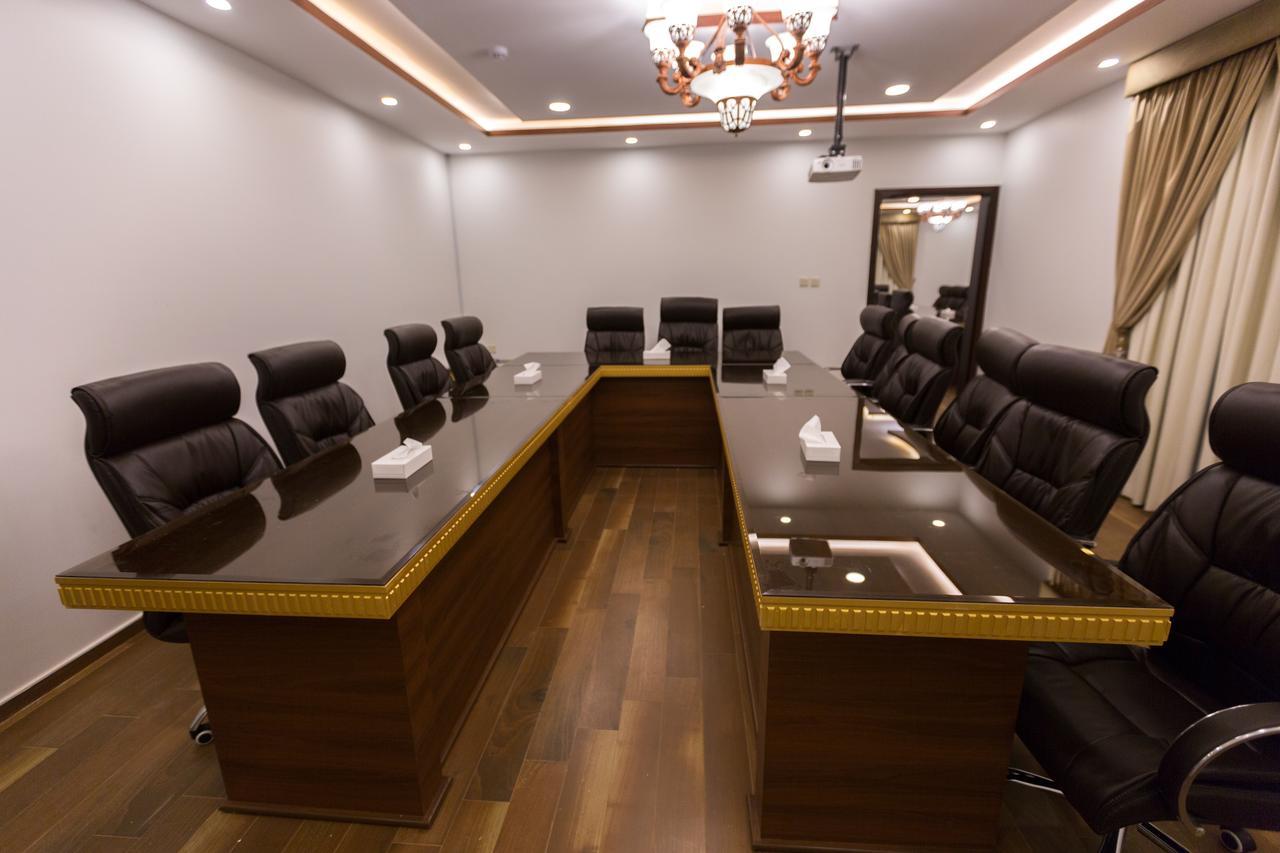 Luxury Hotel Apartments Tabuk Extérieur photo