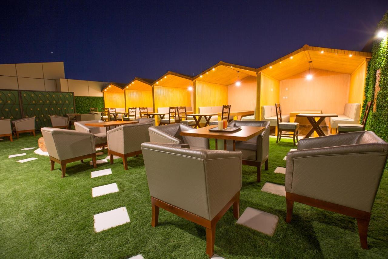 Luxury Hotel Apartments Tabuk Extérieur photo