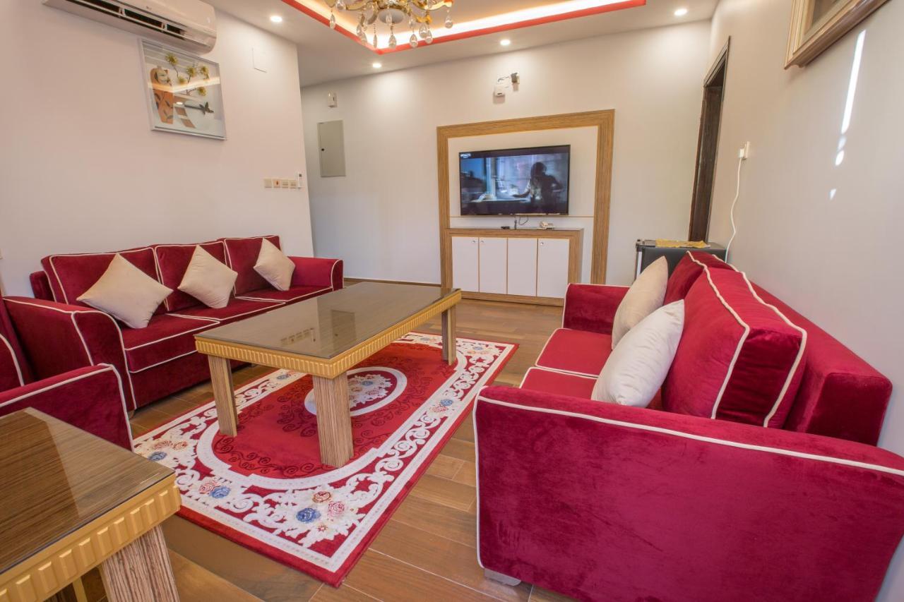 Luxury Hotel Apartments Tabuk Extérieur photo