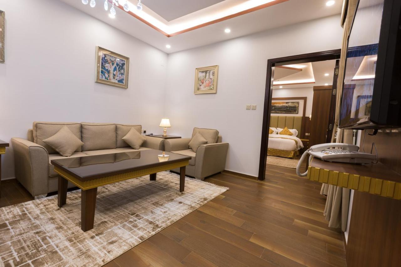 Luxury Hotel Apartments Tabuk Extérieur photo