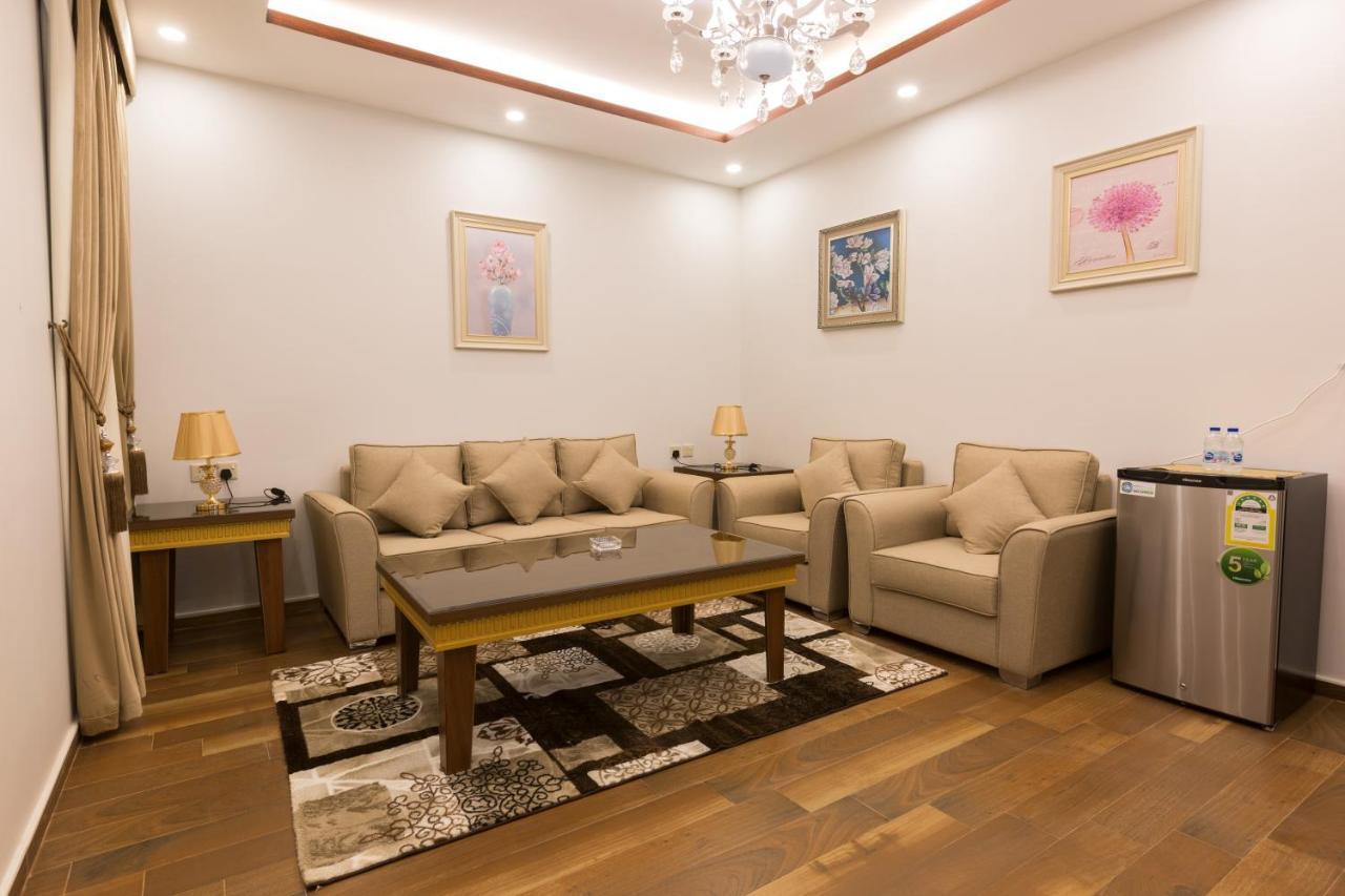 Luxury Hotel Apartments Tabuk Extérieur photo