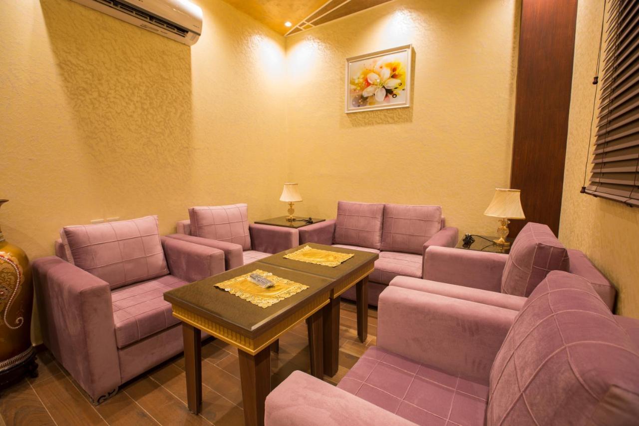 Luxury Hotel Apartments Tabuk Extérieur photo